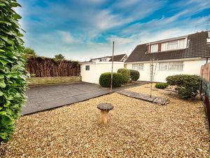 Photo 17- click for photo gallery